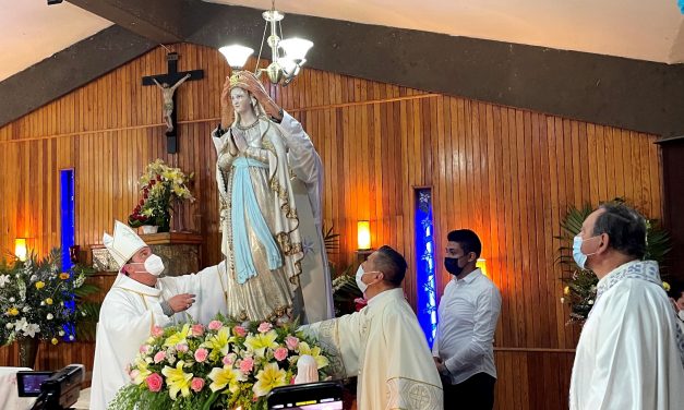 Galería del Encuentro Sacerdotal de la Vicaría Carlos Dávila con Mons. Hilario